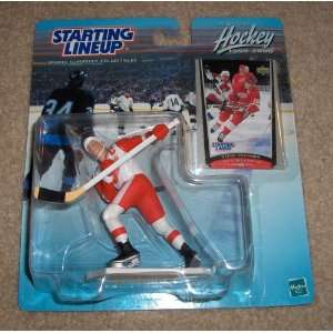  1999 Steve Yzerman NHL Starting Lineup Figure: Toys 