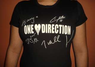 ONE DIRECTION SIGNED AUTOGRAPH   T SHIRTS   X FACTOR  