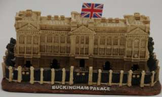 Bucklingham Palace Model 4 London Royal Gifts FG06 Top  