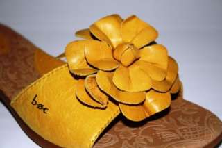 Womens Shoes NIB b.o.c BORN WINDFLOWER Slide Sandal Leather Flower 