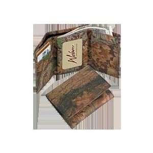  Weber Camo Leather Goods 200521 Brkup Leather Trifold 