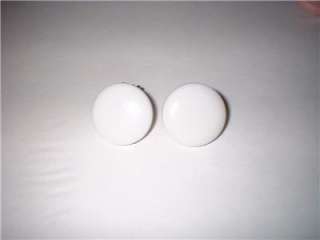   button 1 color white pink condition pre owned good condition maker n a