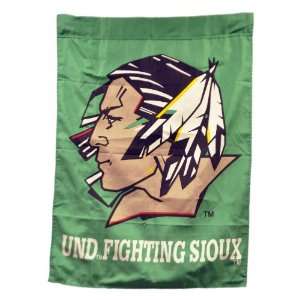   Sioux 30 x 40 Inch Vertical Flag and Banner: Sports & Outdoors