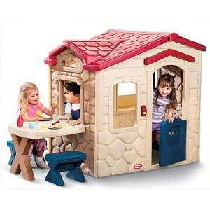  Little Tikes Picnic on the Patio Playhouse Sports 