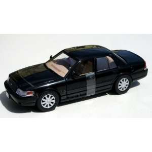   Crown Vic Police Car   Black Slicktop   Case Of 12 Cars: Toys & Games