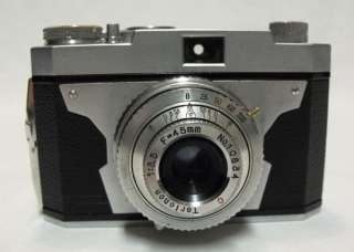 Foryour consideration is a vintage 35mm Film Camera, 35, by Westomat 