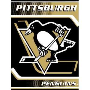 Pittsburgh Penguins Banner Plusch Raschel Blanket Throw   NHL Hockey 