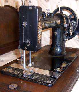 1898 New Home Home Companion model U Hand Crank Sewing Machine 