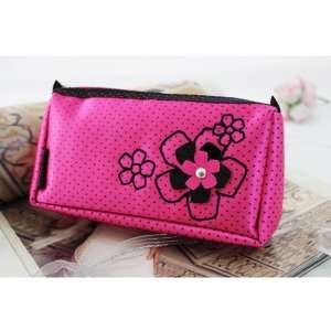  New Adorable Daisy Love Hot Pink Cosmetic Bag (Small 