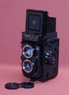   Black 6x6 TLR Twin Lens Reflex Medium Format Yashica mat Camera  