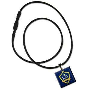  LA GALAXY OFFICIAL 18 NECKLACE: Sports & Outdoors