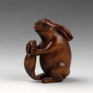 Hand Carved Boxwood Netsuke Carving Rabbit Take Carrot  