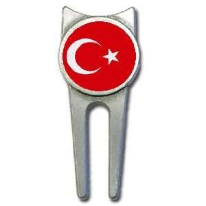 Turkey flag golf divot tool