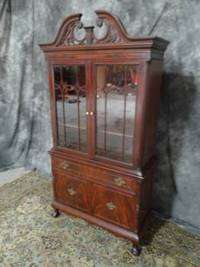 BEAUTIFUL MAHOGANY BALL AND CLAW CHIPPENDALE CHINA CABINET BREAKFRONT 