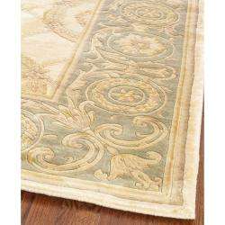   Hand knotted Medallion Ivory/ Grey Wool Rug (8 x 10)  