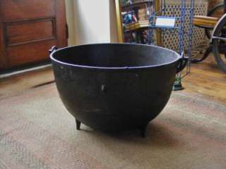   Black Heavy CAST IRON Cauldron Kettle 3 Footed w/ Handle 23 1/4 diam