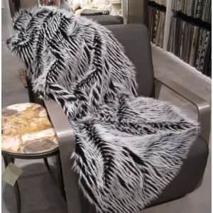   Black and White Throw (52x70) Fur Made in France.