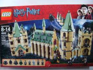LEGO Harry Potter HOGWARTS Castle Set Minifigs 4842 NEW  