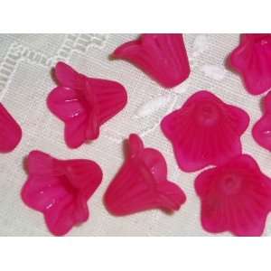  Matte Hot Pink Lily Lucite Flower Beads 14mm Arts, Crafts 