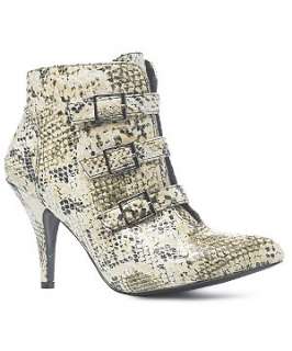 Winter White (Cream) Snake Pointed Ankle Boots  229029512  New Look
