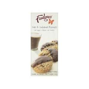Fudges Dipped Oat And Sultana Biscuits 130 Gram   Pack of 6:  
