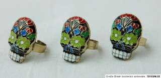 XXL Ring Skull Totenkopf mit Blumen rot blau grün weiß  