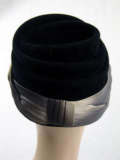 Vintage 40s Kerrybrooke Black Velvet Bee Hive Hat  