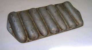 vintage cornbread metal mold 7 baking loaf tray the mold form depicts 