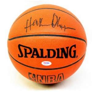 Hakeem Olajuwon Autographed Basketball   Official Game Psa dna