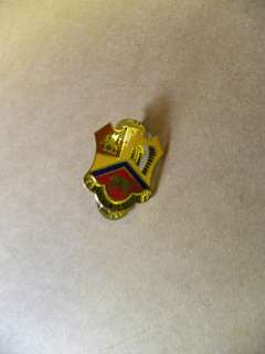 83rd Field Artillery Unit Crest (Flagrante Bello) pin back  