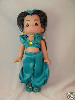 Disney Parks Precious Moments Classic Jasmine 12 Vinyl Doll Aladdin 