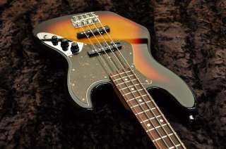 Near Mint Fender Japan made 62 reissue Jazz Bass JB62 3TS Made in 