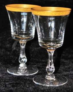 Fostoria ANDOVER 2 Wine Glasses VINTAGE PATTERN A+  